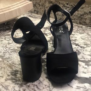 Black strappy heel